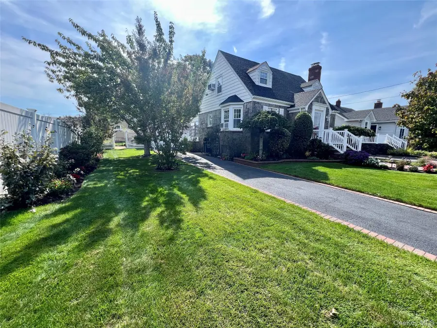 199 Claxton Avenue, Bellmore, NY 11710 - #2