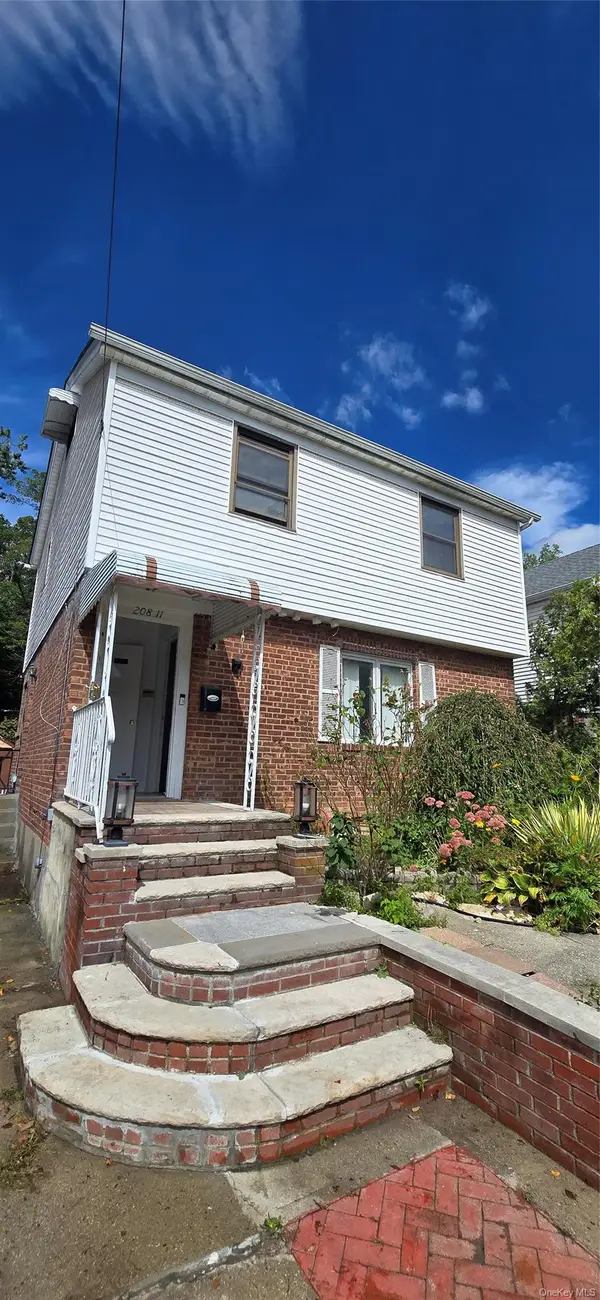 20811 Richland Avenue, Oakland Gardens, NY 11364