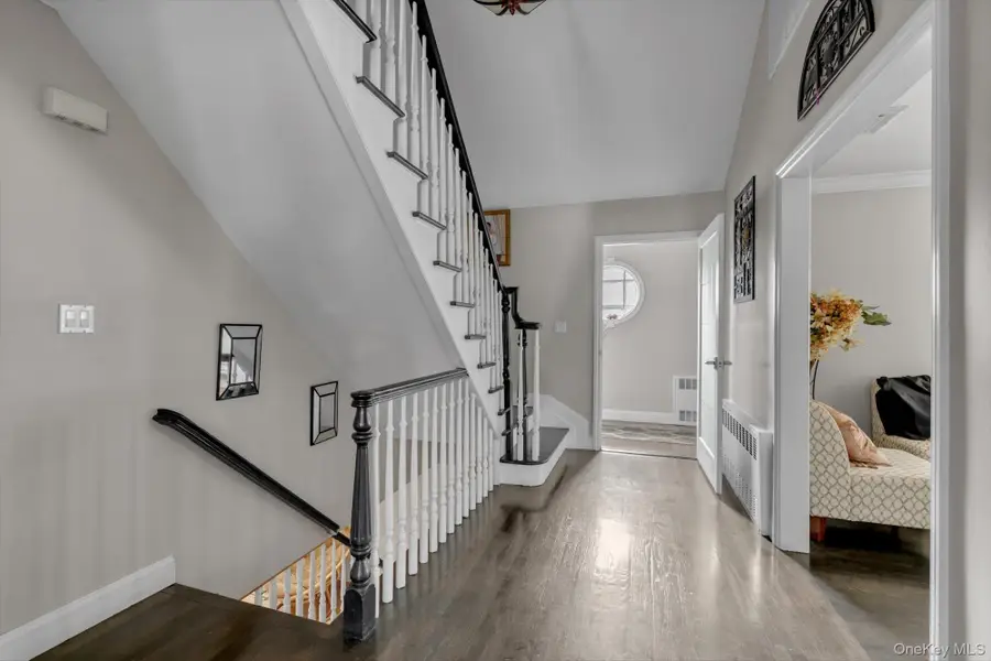 1361 Boxwood Drive E, Hewlett Harbor, NY 11557 - #2