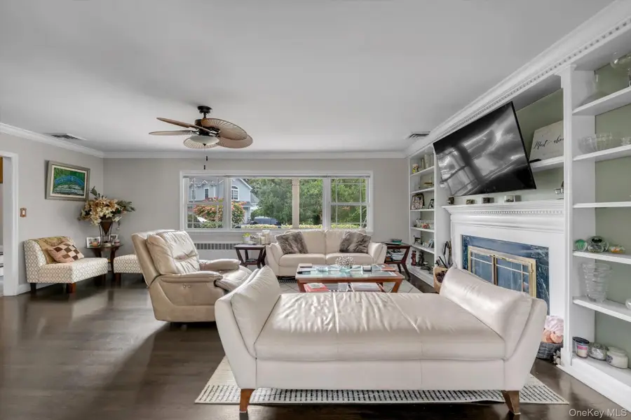 1361 Boxwood Drive E, Hewlett Harbor, NY 11557 - #3