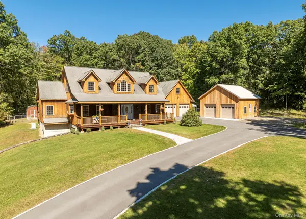 36 Appaloosa Lane, Millbrook, NY 12545