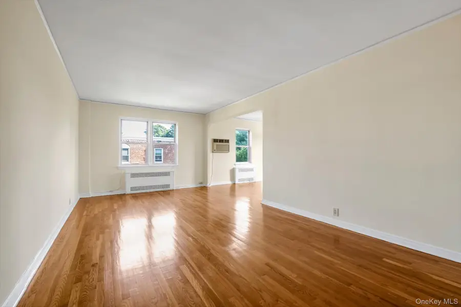 1367 Broadway #B17, Hewlett, NY 11557 - #3