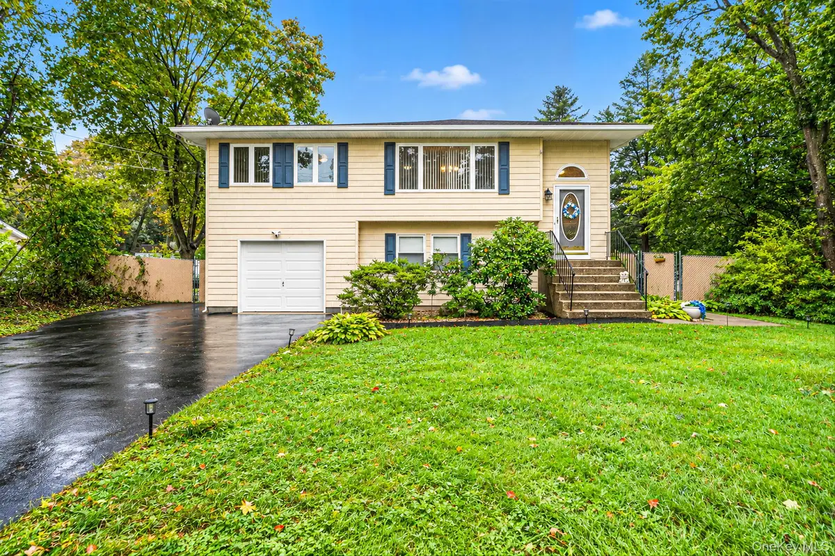 102 Robinson Avenue, Medford, NY 11763 - #1