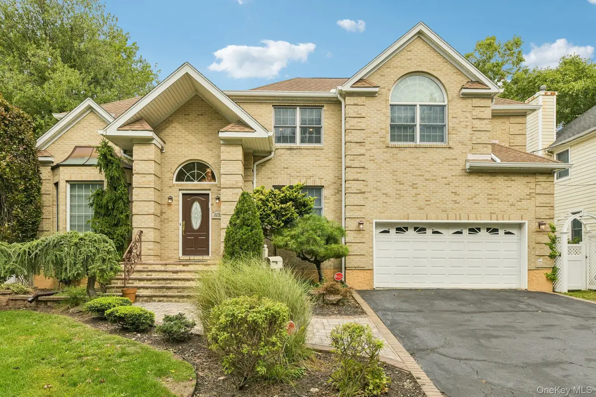 2175 Helene Avenue, Merrick, NY 11566 - #1