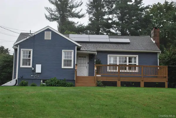 11 Overlook Drive, Warwick, NY 10990