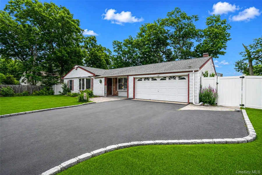 10 Saddle Hill Road, Coram, NY 11727 - #2