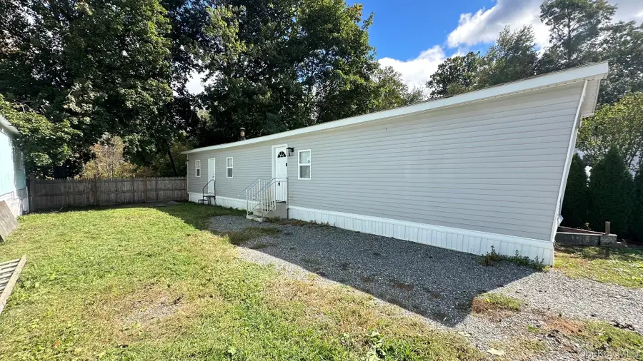 33 Debra Ct. 33 Debra Ct., Poughkeepsie, NY 12601 - #2