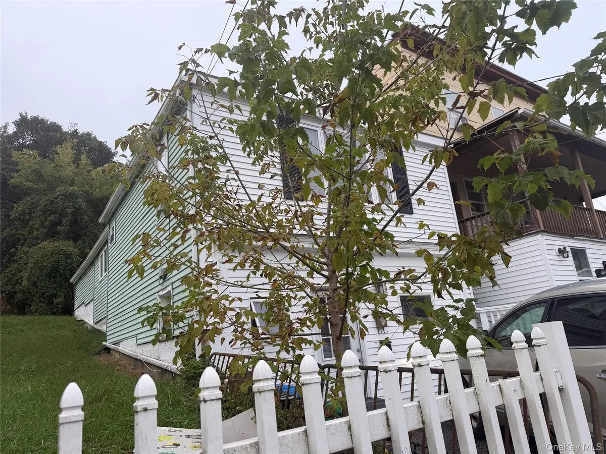 27 Havell Street, Ossining, NY 10562 - #1