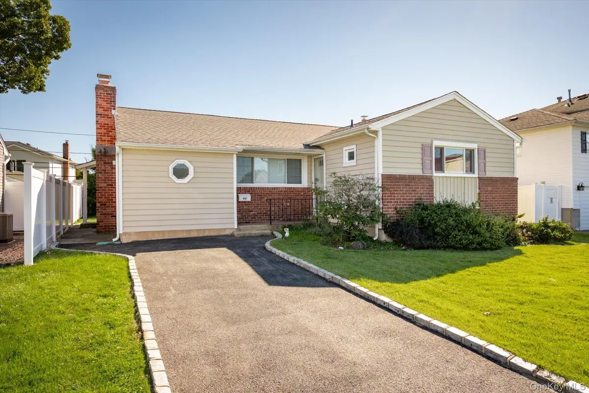 46 Hunter Lane, Hicksville, NY 11801 - #1