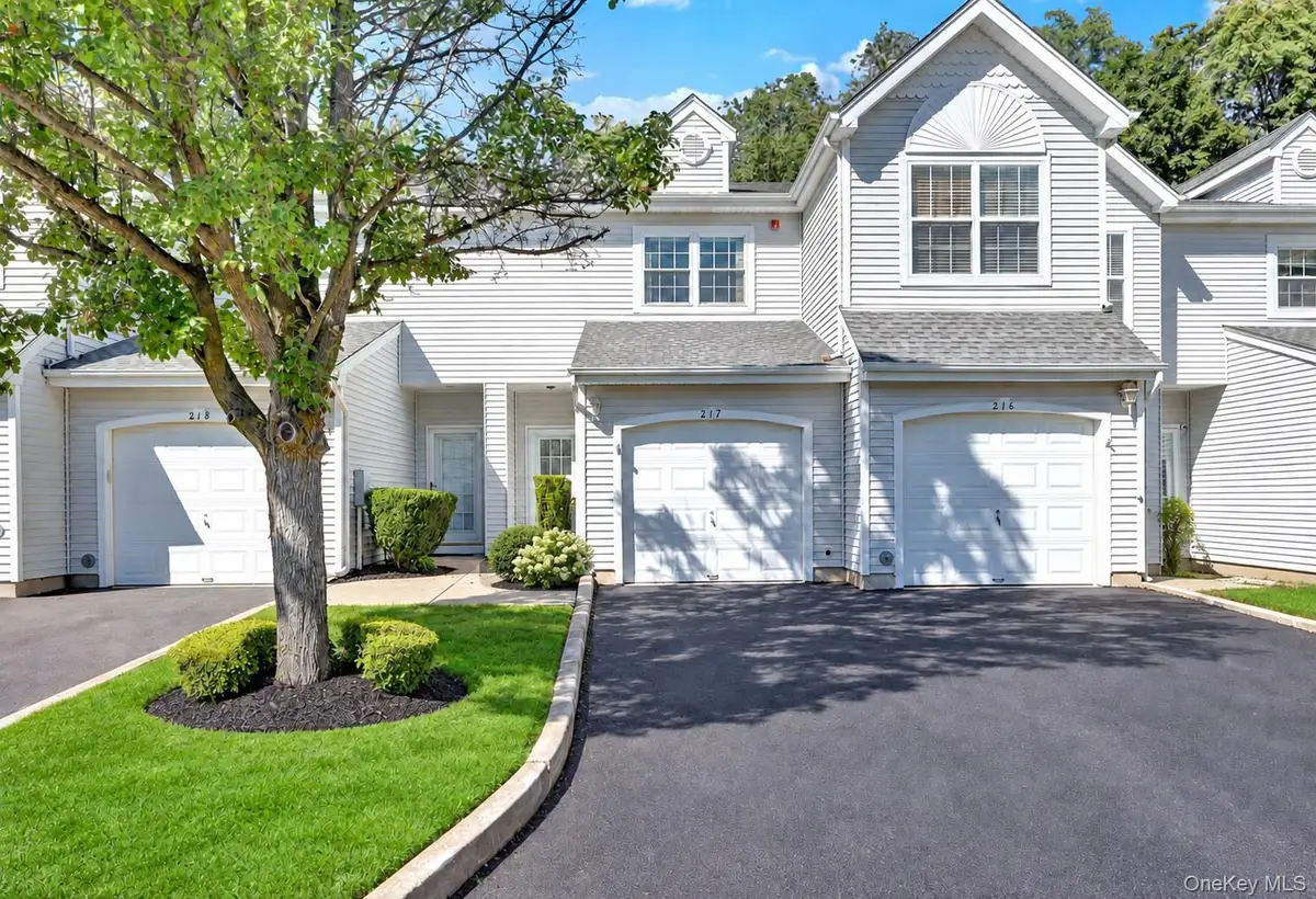 217 Windward Court N, Port Jefferson, NY 11777 - #1