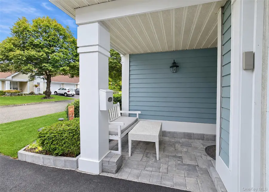 4 Orient Court, Ridge, NY 11961 - #2