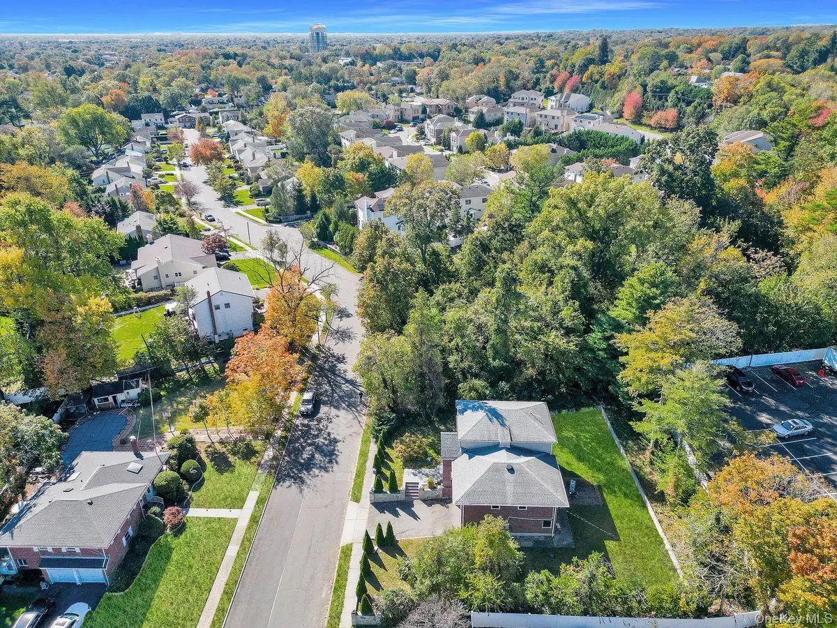 300 Ellen Place, Jericho, NY 11753 - #1