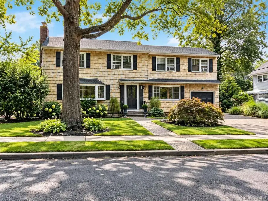 37 Bayberry Avenue, Garden City, NY 11530 - #2