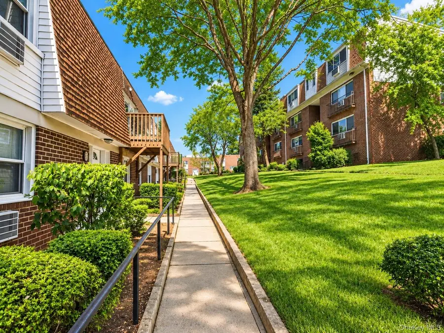 380 N Broadway #C4, Yonkers, NY 10701 - #2