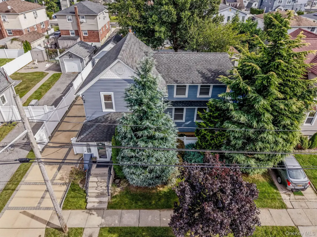 18 1st Avenue, East Rockaway, NY 11518 - #1
