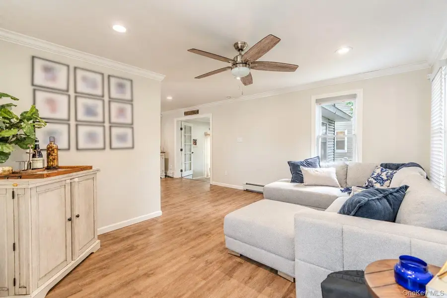 18 1st Avenue, East Rockaway, NY 11518 - #3