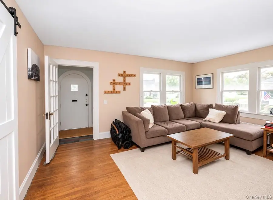 21 James Street, Islip, NY 11751 - #2