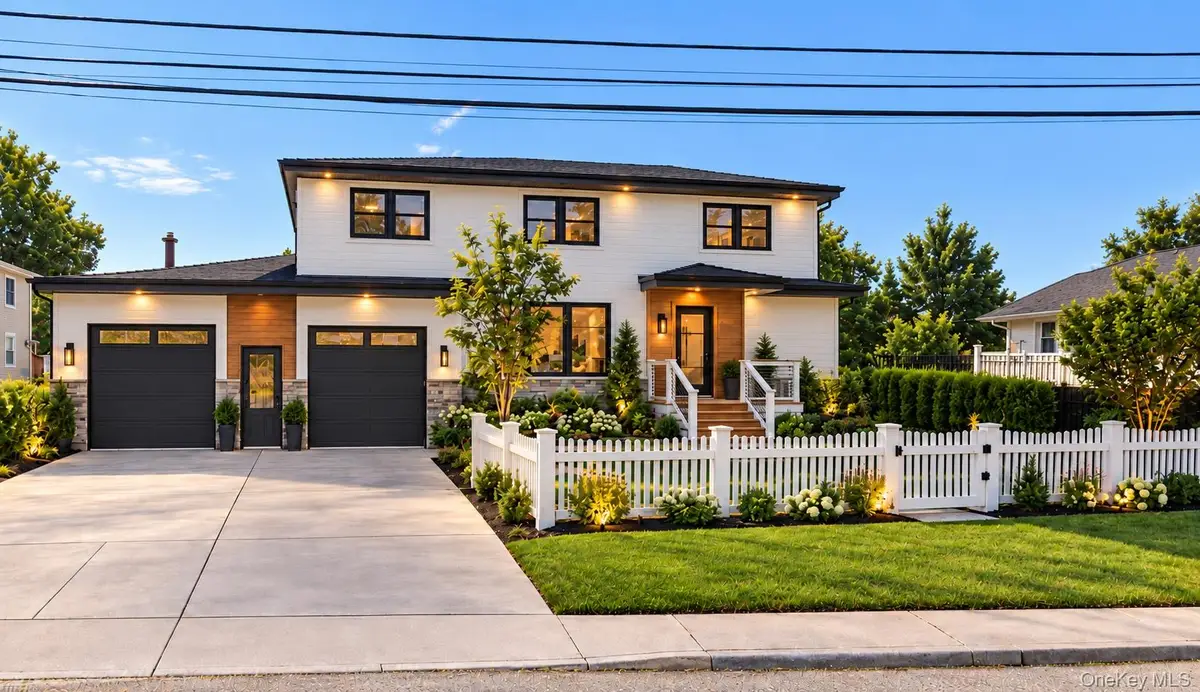 Address Withheld By Seller, Lindenhurst, NY 11757 - #1