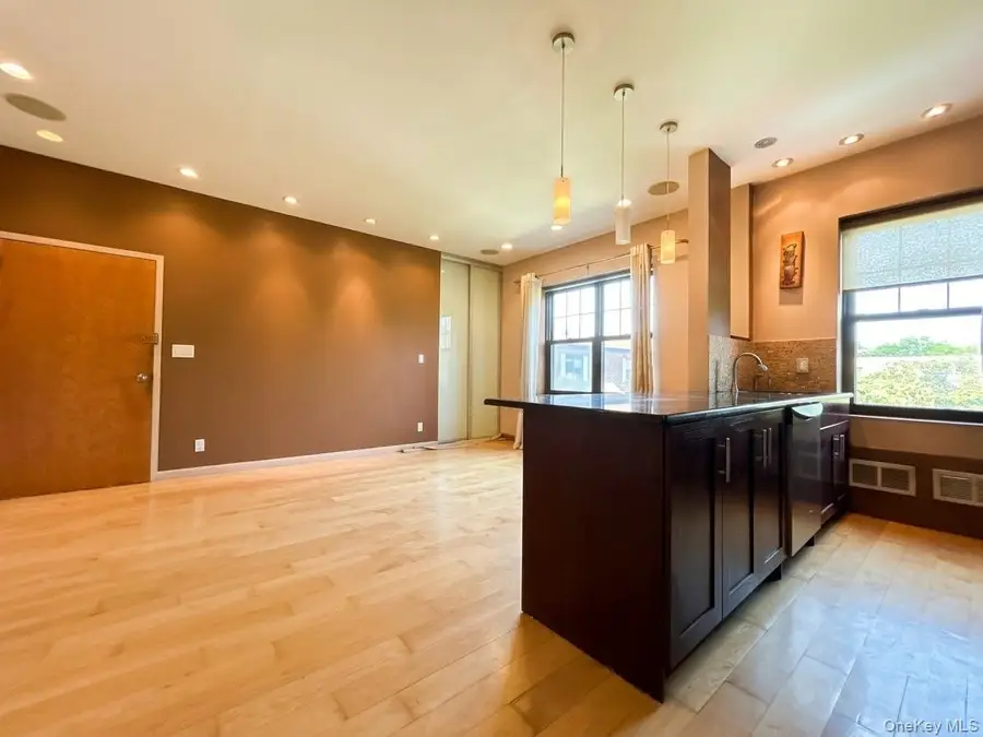 69-84 136th Street #B, Flushing, NY 11367 - #3
