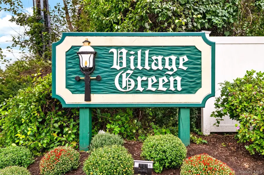 7 Village Green, Bardonia, NY 10954 - #3