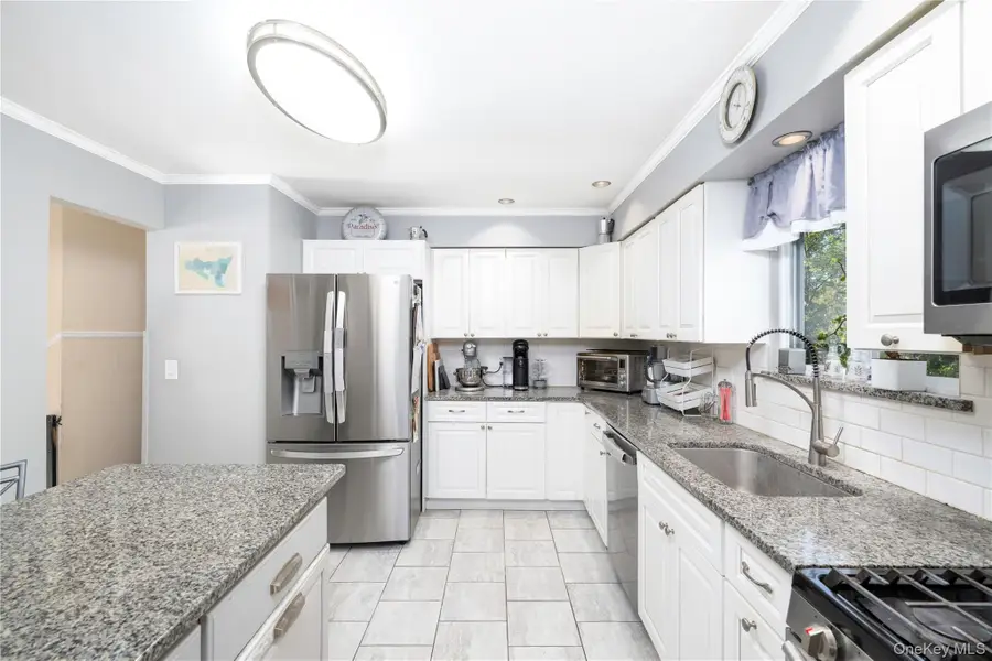 36 Baldwin Drive, Wappingers Falls, NY 12590 - #3