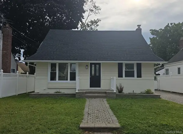 200 Raff Avenue, Elmont, NY 11003