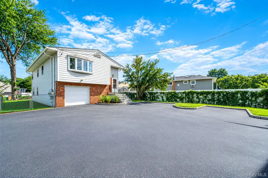 263 Commack Road, Deer Park, NY 11729 - #3