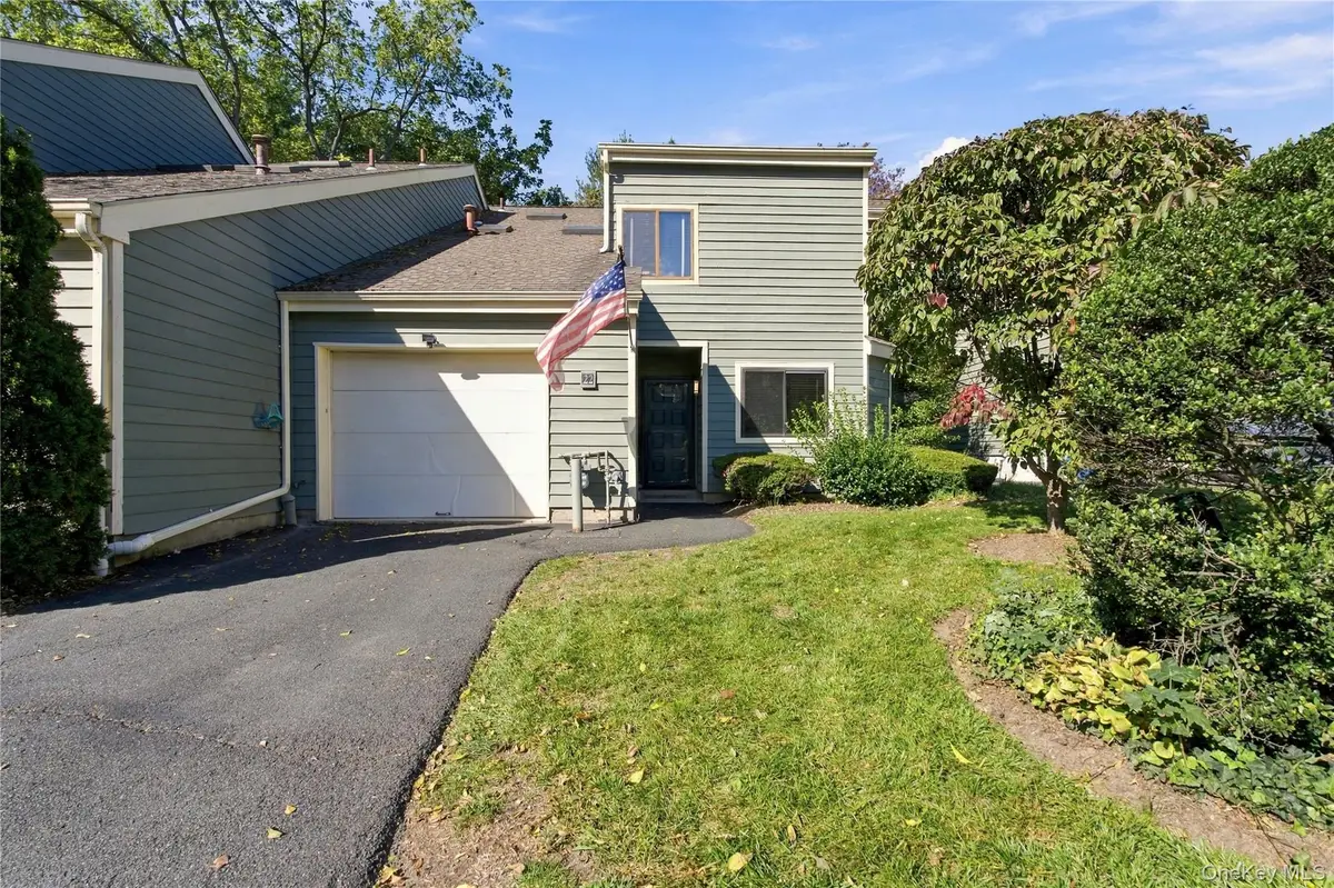 22 Village Green, Port Chester, NY 10573 - #1