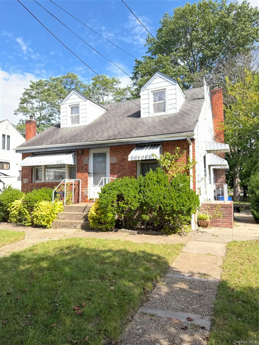 62 9th Avenue, Mineola, NY 11501 - #2