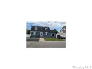 1233 12 Street, West Babylon, NY 11704 - #1