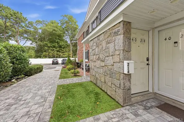 40 W 4th Street #214, Patchogue, NY 11772