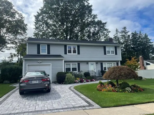6 Bradford Road, Plainview, NY 11803 - #3