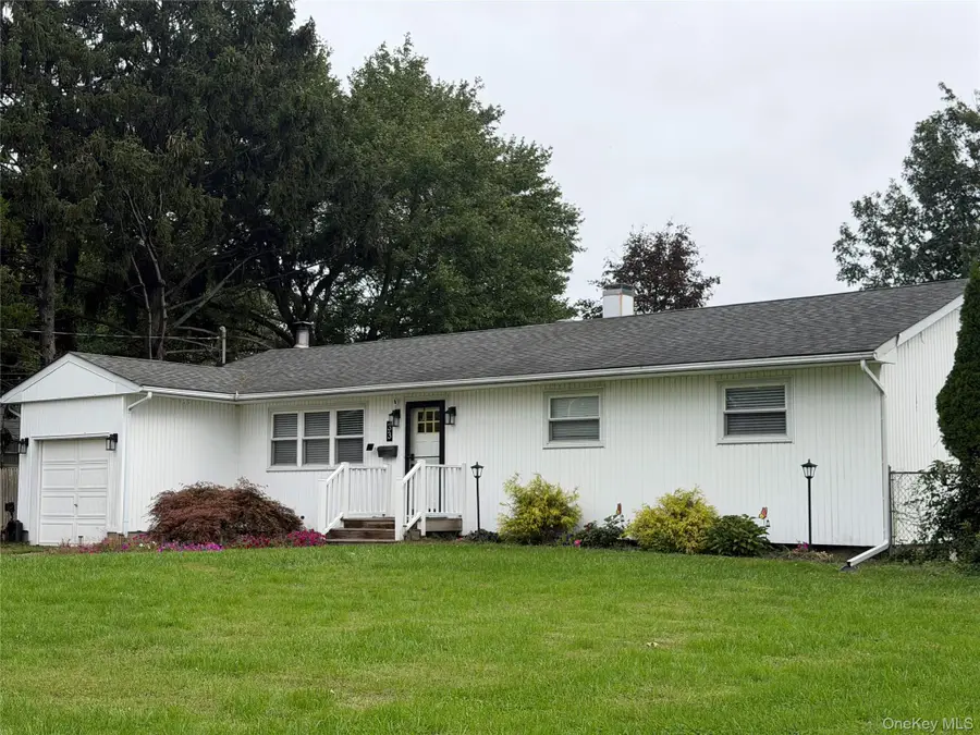 33 Jarvin Road, Port Jefferson Station, NY 11776 - #3