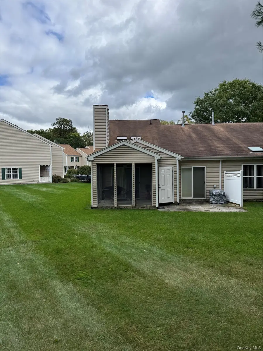 11 Rambling Brook, Poughkeepsie, NY 12601 - #3