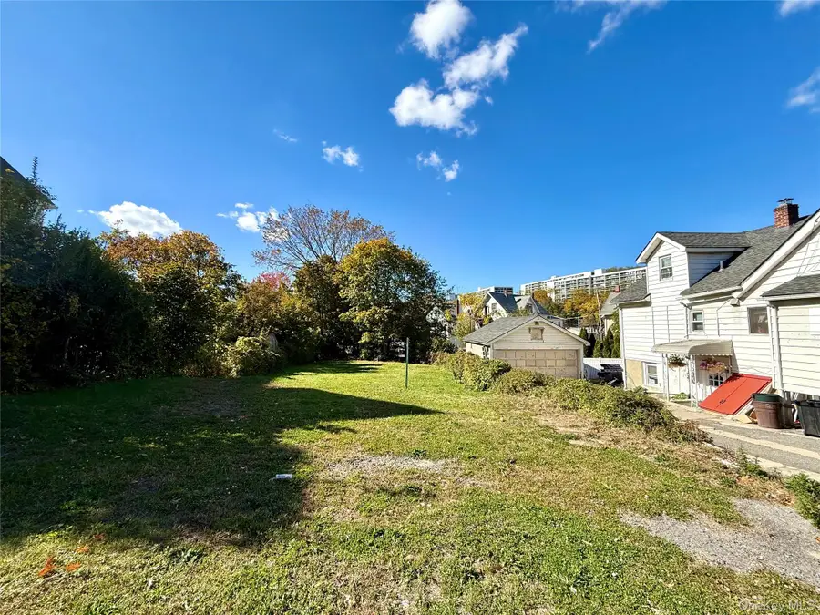 13 Primrose Street, White Plains, NY 10606 - #3