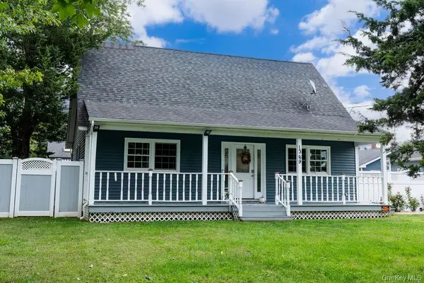 1369 N Clinton Avenue, Bay Shore, NY 11706
