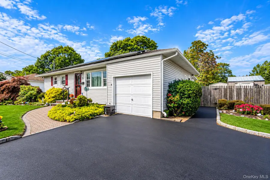 3 Gale Road, Oakdale, NY 11769 - #3