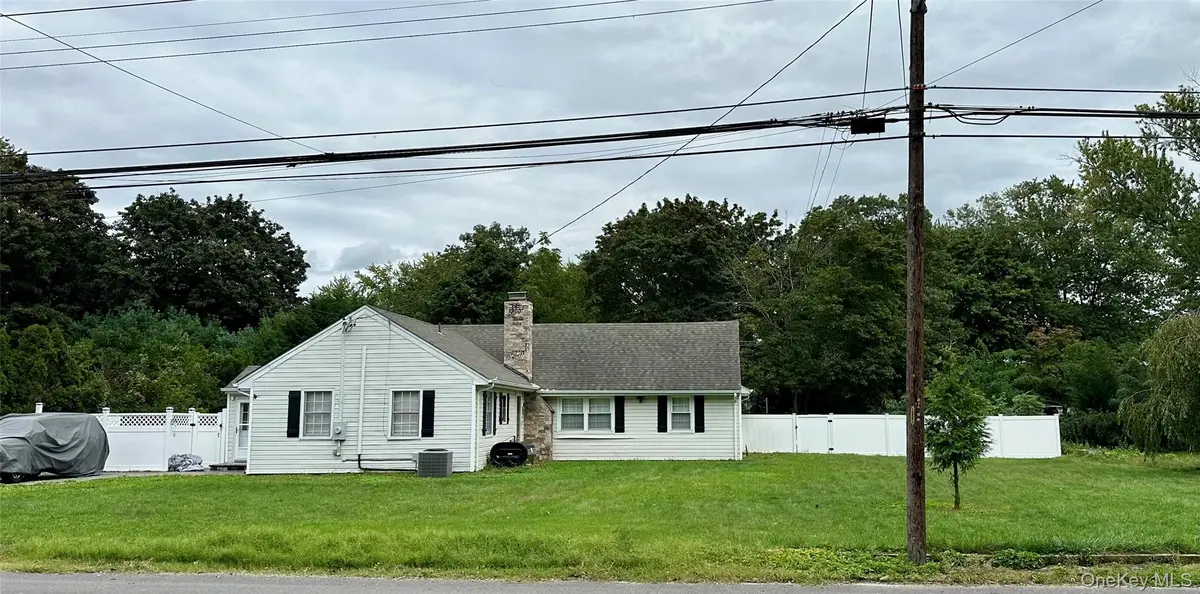 1385 Gardiner Drive, Bay Shore, NY 11706 - #1