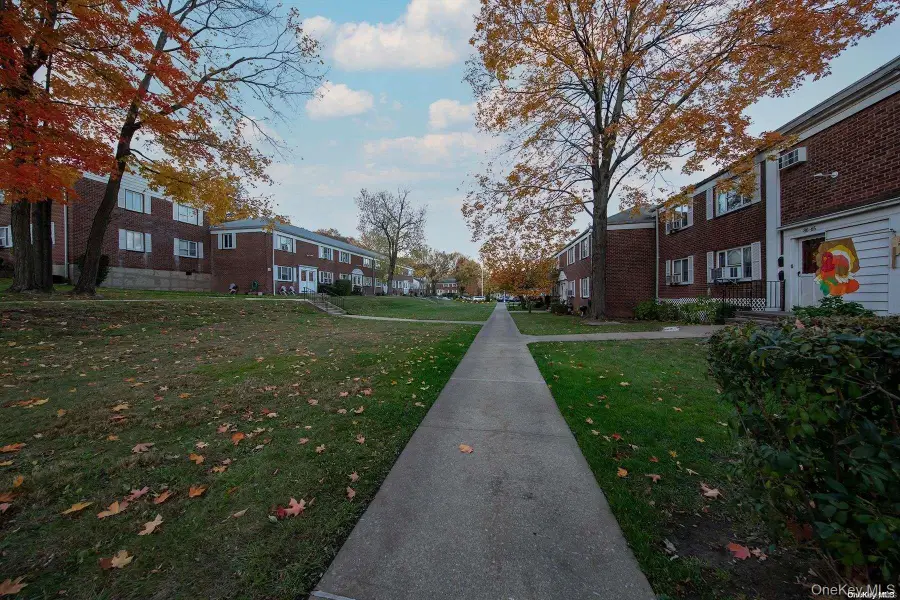 86-69 SPRINGFIELD Blvd. Springfield Blvd. #14-13, Queens Village, NY 11427 - #3
