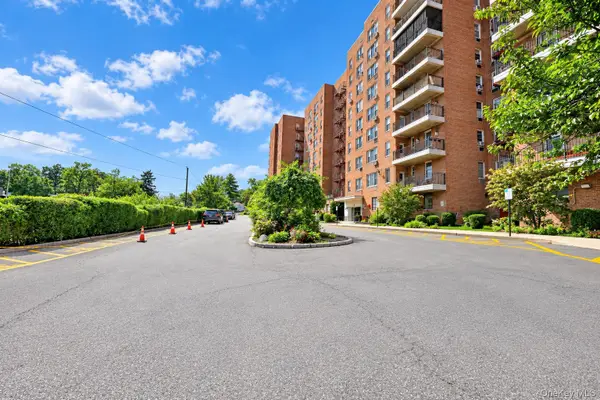 245 Rumsey Road #8R, Yonkers, NY 10701