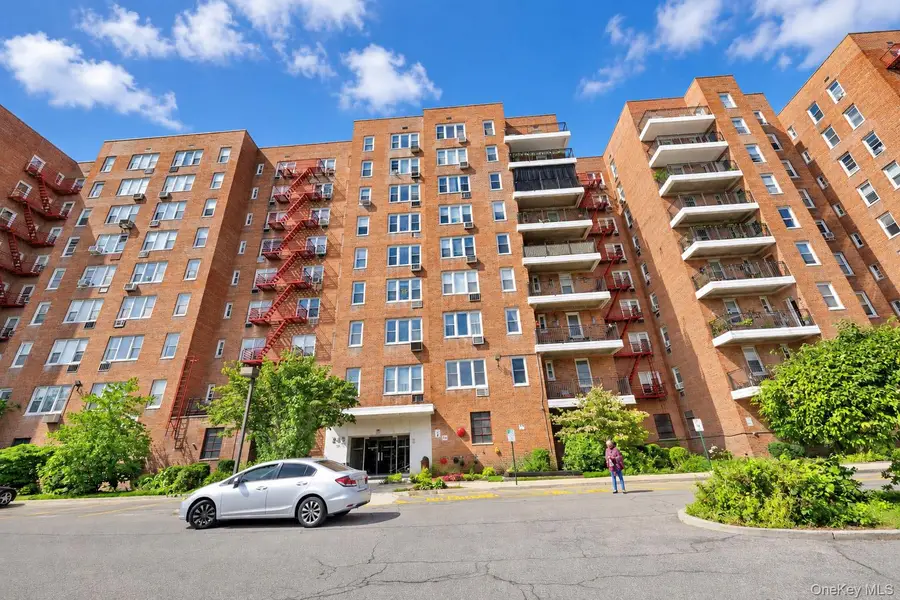 245 Rumsey Road #8R, Yonkers, NY 10701 - #2