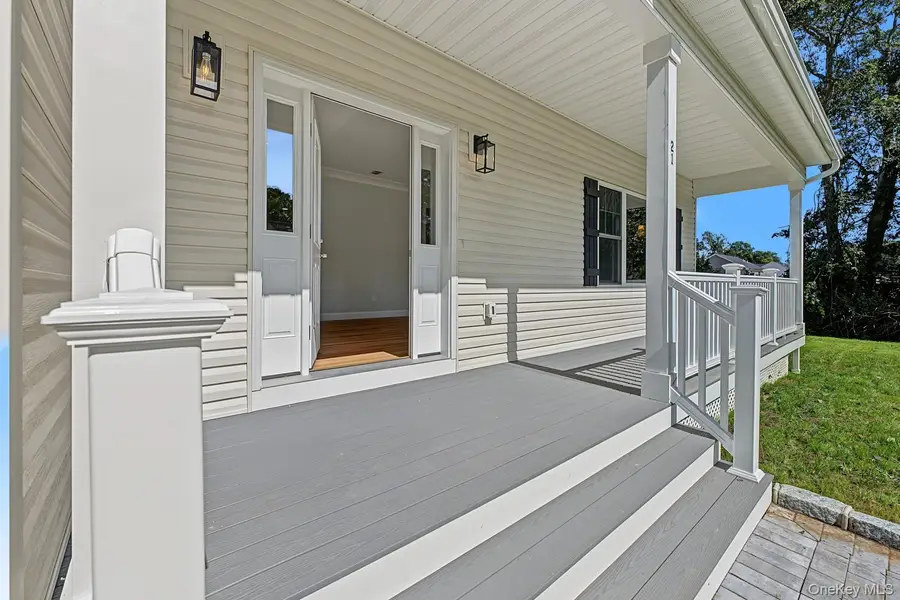 21 Fulton Street, Centereach, NY 11720 - #3