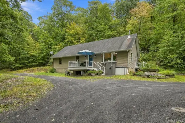 225 Hull Avenue, Plattekill, NY 12515