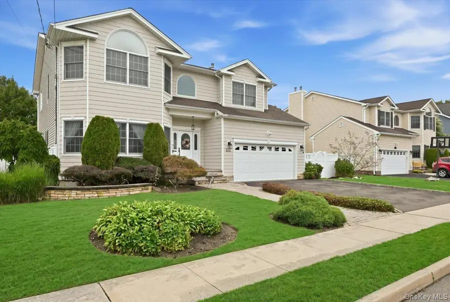 151 Monroe Street, Massapequa Park, NY 11762 - #2