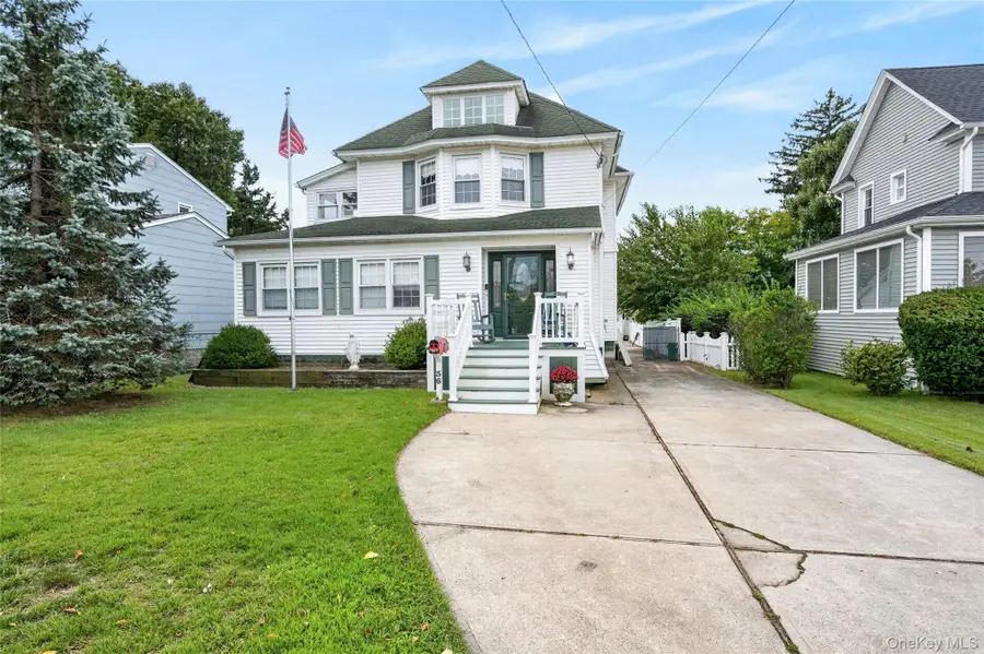 36 Union Place, Lynbrook, NY 11563 - #2
