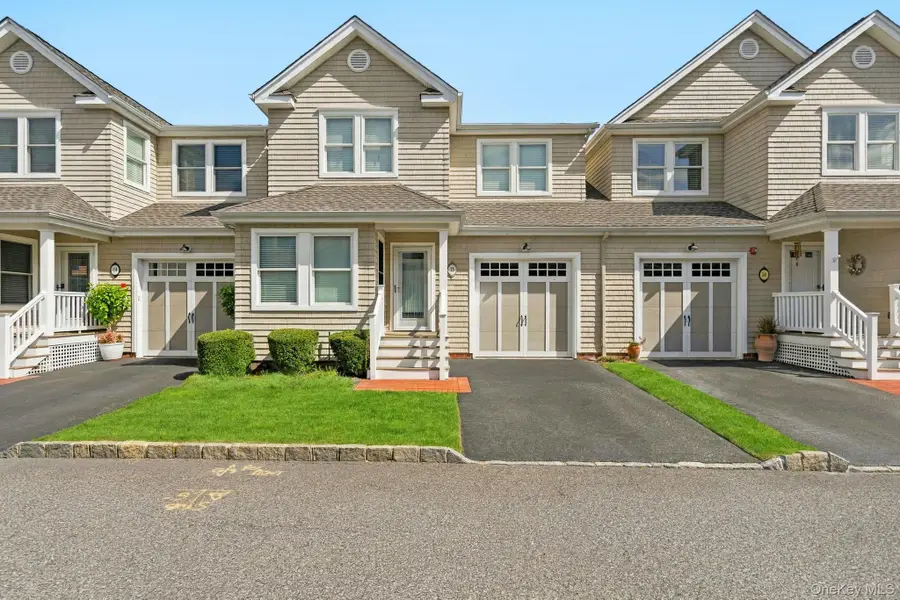 15 Meadow Way, Eastport, NY 11941 - #3