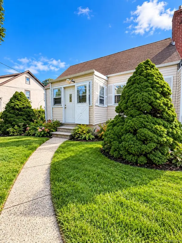 12 N Mortimer Avenue, Elmsford, NY 10523