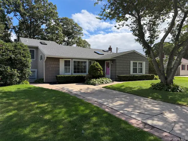 9 Milton Street, Sayville, NY 11782