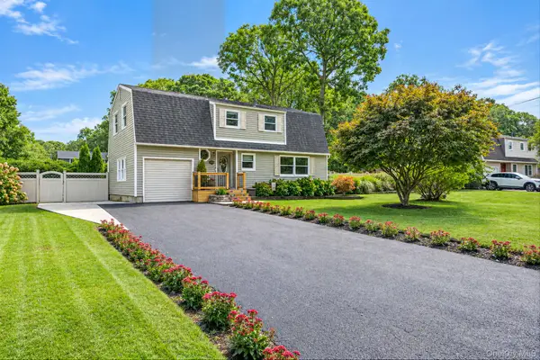 27 Wagner Drive, Coram, NY 11727