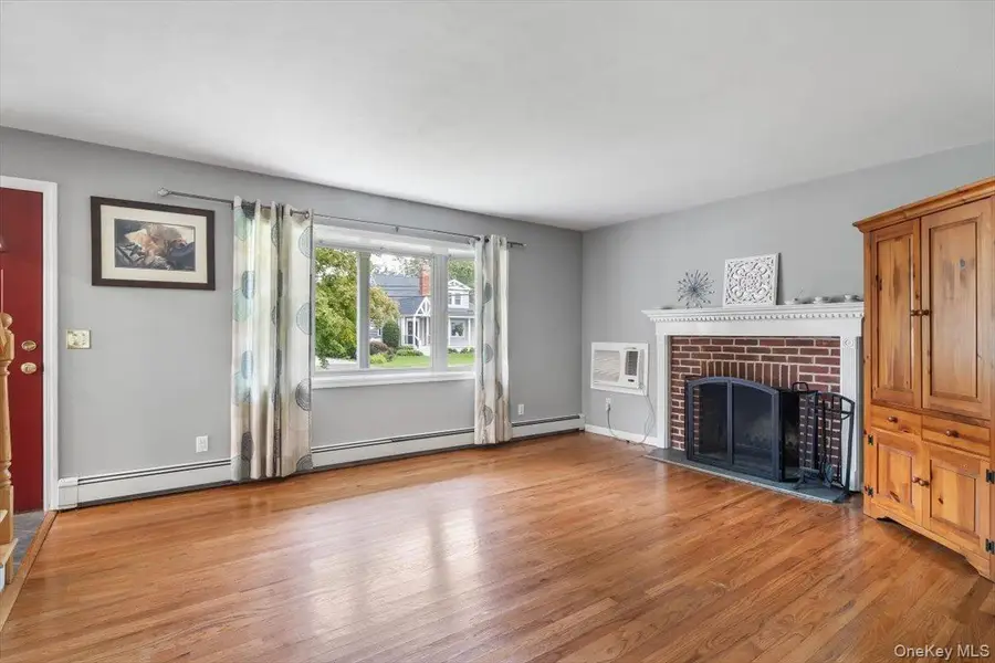44 Garfield Place, East Northport, NY 11731 - #3